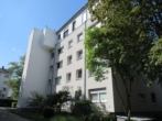 Hausansicht - Aukamm: Renovierte Wohnung mit Balkon – Blick ins Grüne – SP möglich