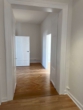 Halber Raum (Flur) - Tolle Altbauetage mit riesigem Balkon! – seitlich Adolfsallee – mit Stellplätzen!
