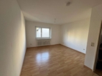Schlafzimmer - Taunusstein, solide 2 Zimmer, Küche, Bad, Balkon – grüne ruhige Lage