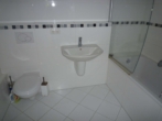 Badezimmer - Taunusstraße, Stilaltbau mit Terrasse, hohe Stuckdecken, Parkett, EBK möglich