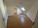 Schlafzimmer - Süße DG-Wohnung für Singles oder Paare! Renoviert! City