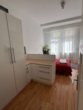 Schlafzimmer - Renoviert 2-Zimmer-Altbau-Wohnung am Elsässer Platz, 2 Balkone!
