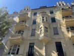 Hausansicht - Schöne 3,5-Zimmer-Altbauwohnung mit Balkon, nähe Dürerplatz